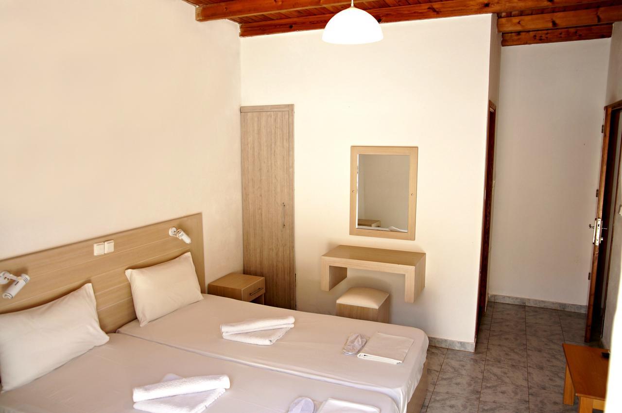 Hotel Madares Loutro Esterno foto